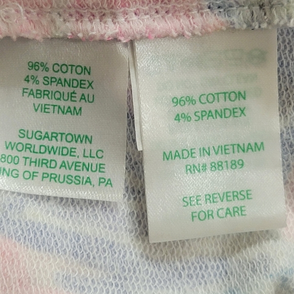 Lilly pulitzer UPF 50+ Skipper Popover in Periwinkle. - Picture 9 of 11